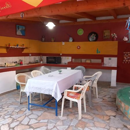 Vila Gjoka Himare Bagian luar foto