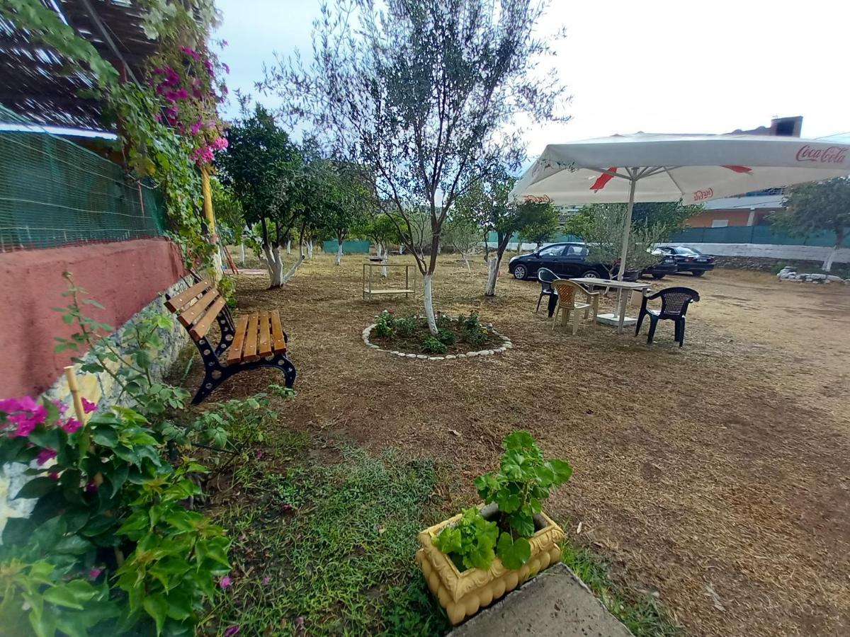 Vila Gjoka Himare Bagian luar foto
