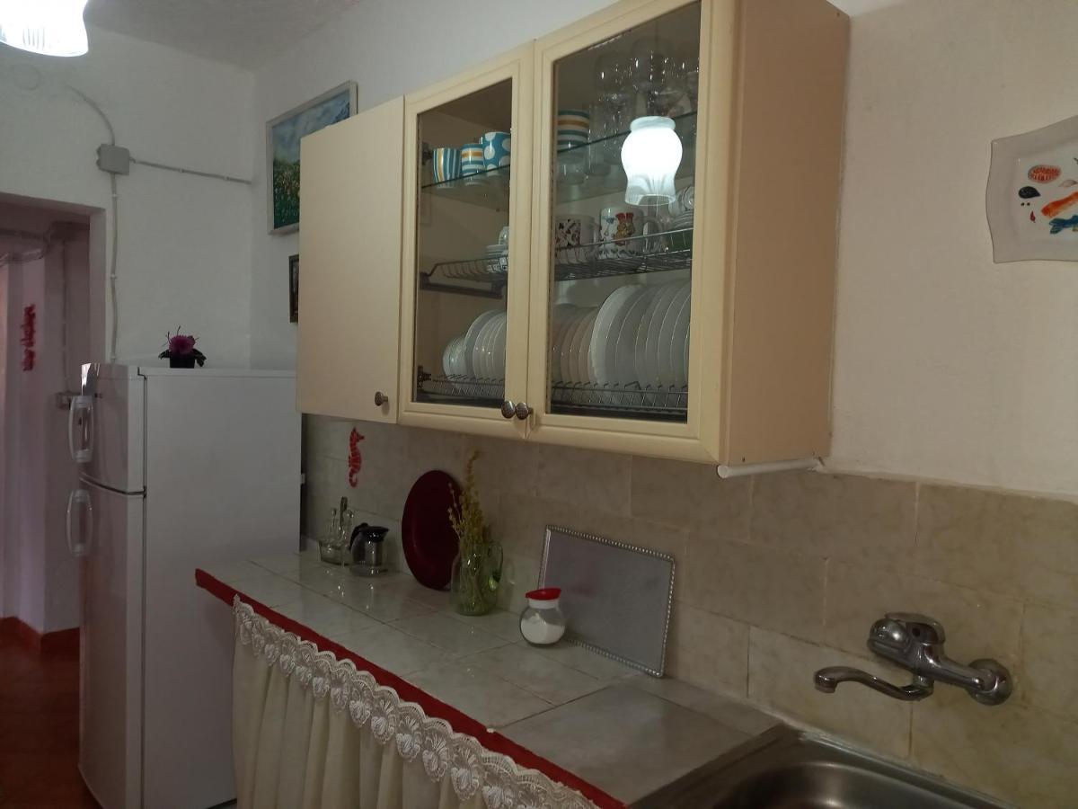 Vila Gjoka Himare Bagian luar foto