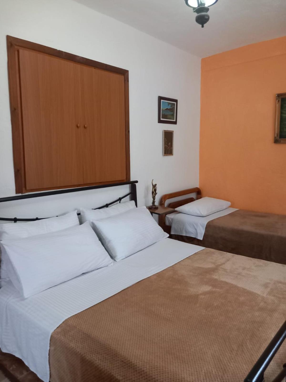 Vila Gjoka Himare Bagian luar foto