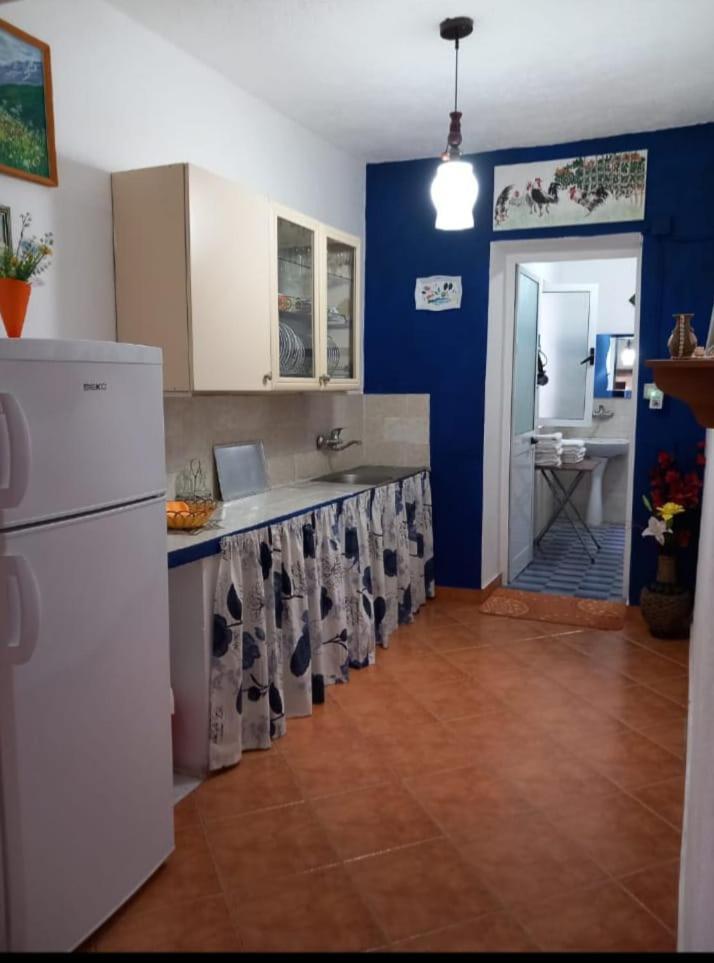 Vila Gjoka Himare Bagian luar foto